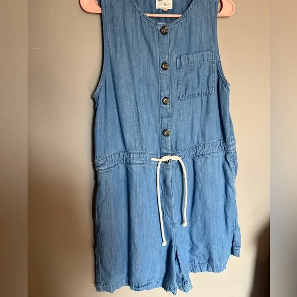 Lou & Grey Sleeveless Romper Size Small - Picture 2 of 5